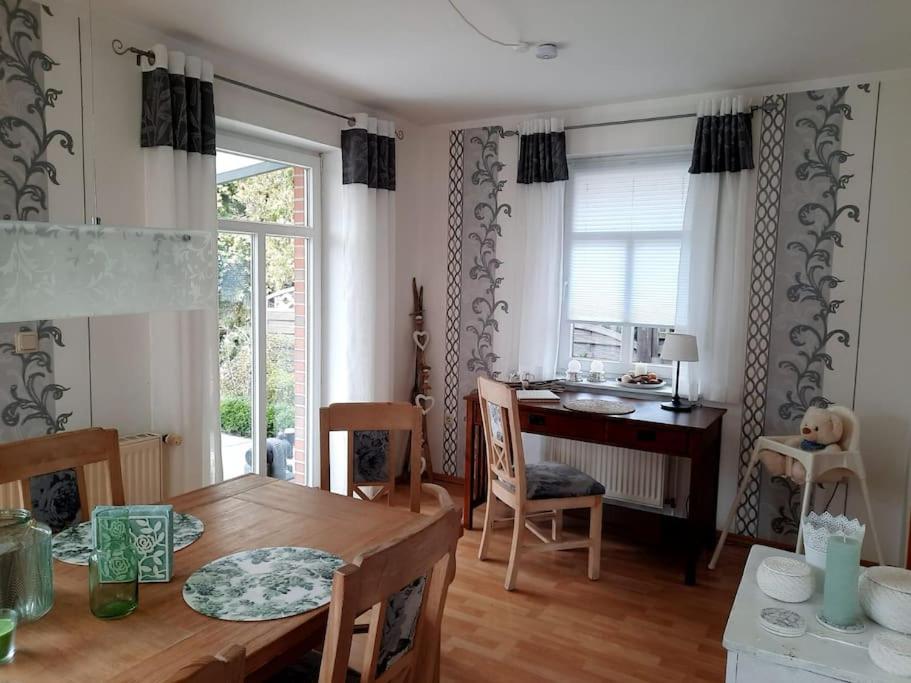 Urlaubsdomizil Norden/Norddeich, mit Garten