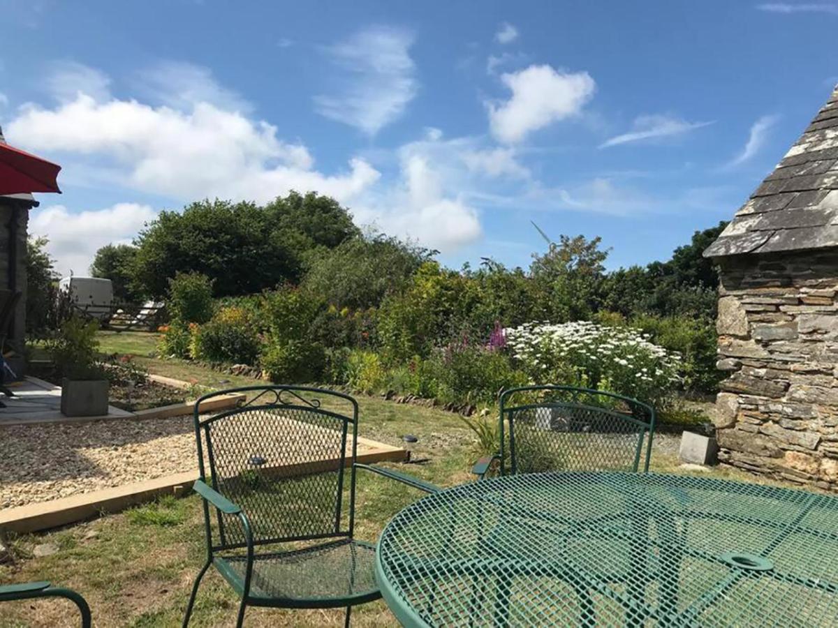 Hallgarden Farmhouse view 2