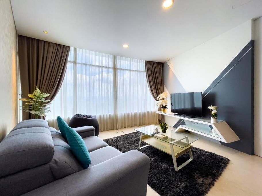 The Luxury Penthouses KLCC Petronas Twin tower Kuala Lumpur