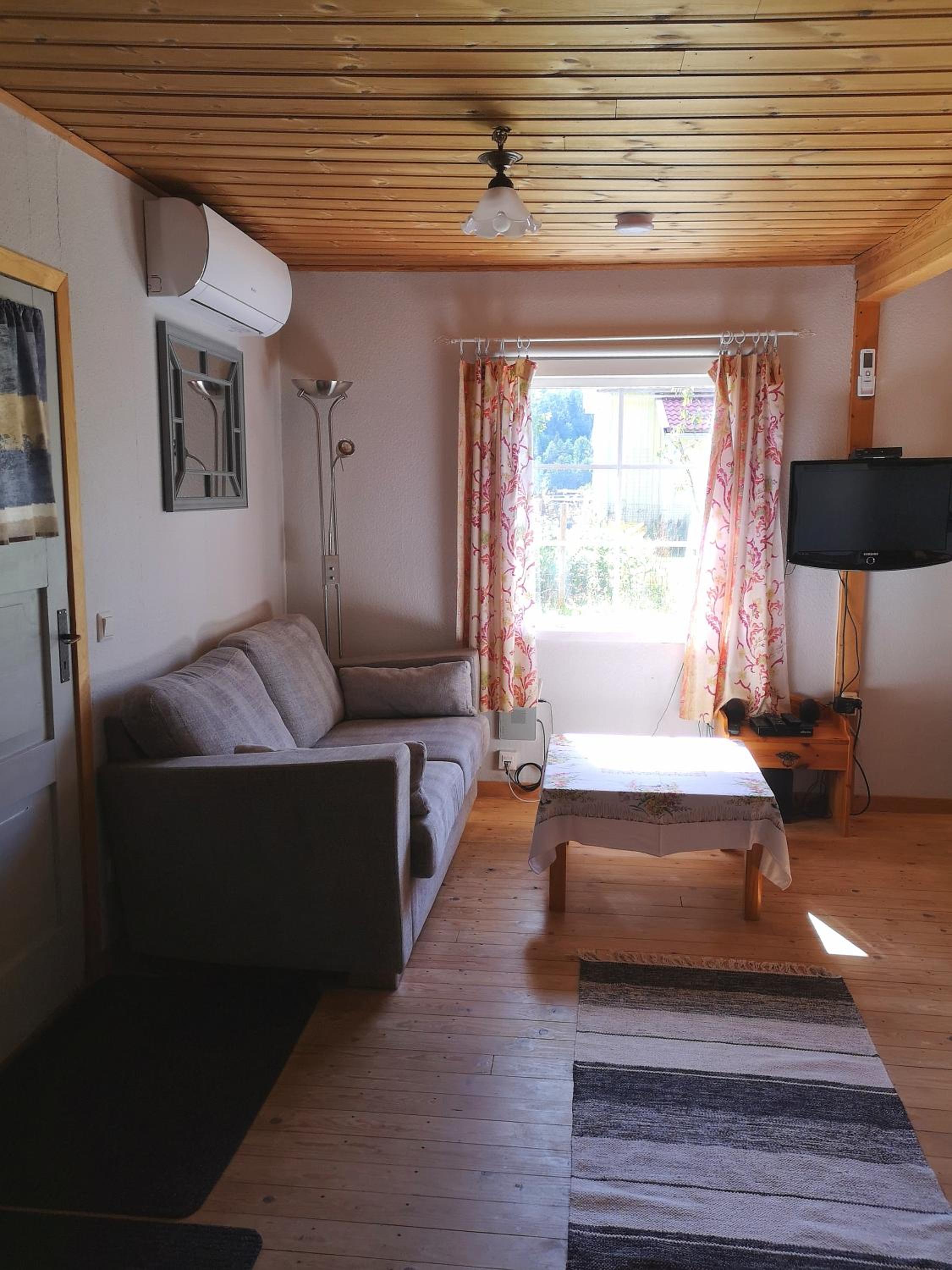 Viken - Cottage by Dalslands Canal view 3