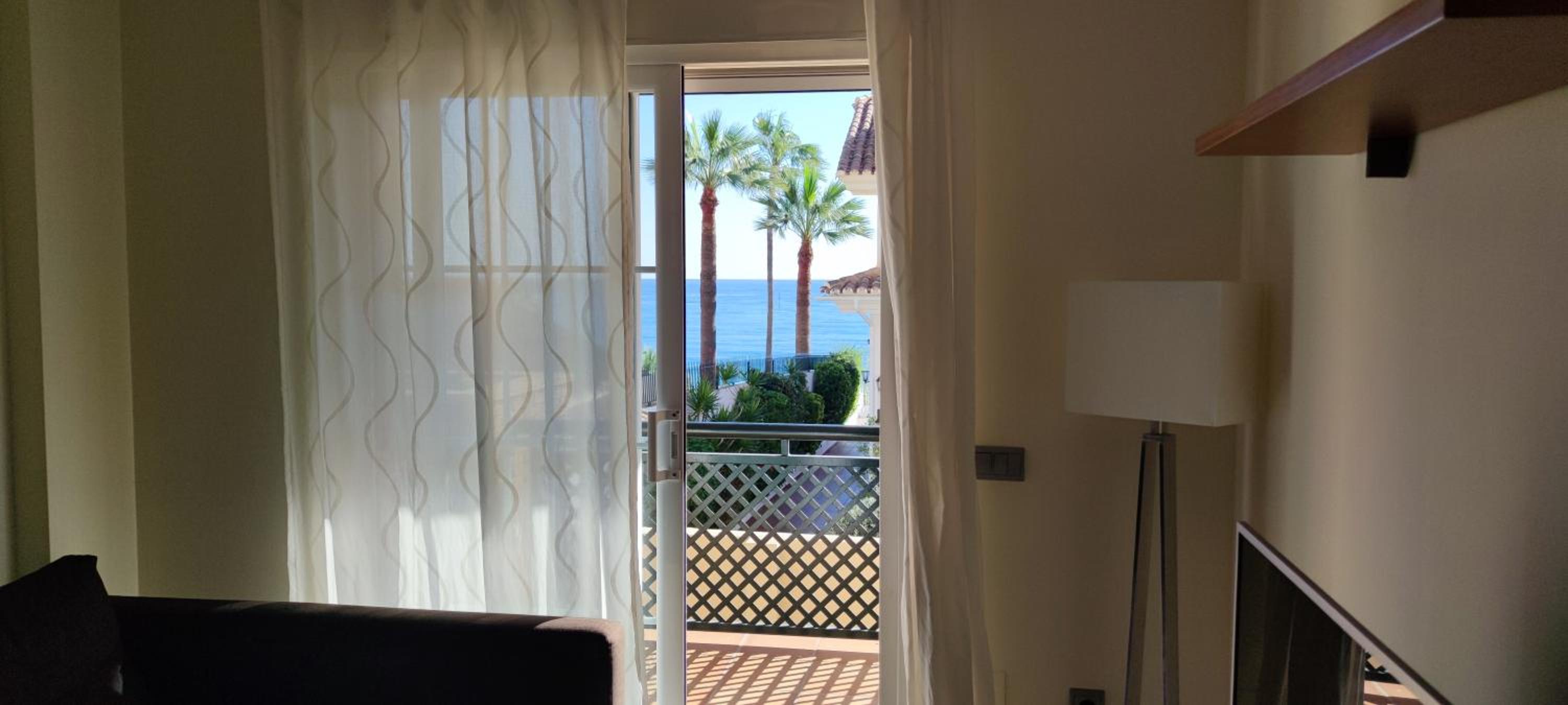 Benalmadena Beach Apartamento con Vistas al mar y Parking Privado Incluido