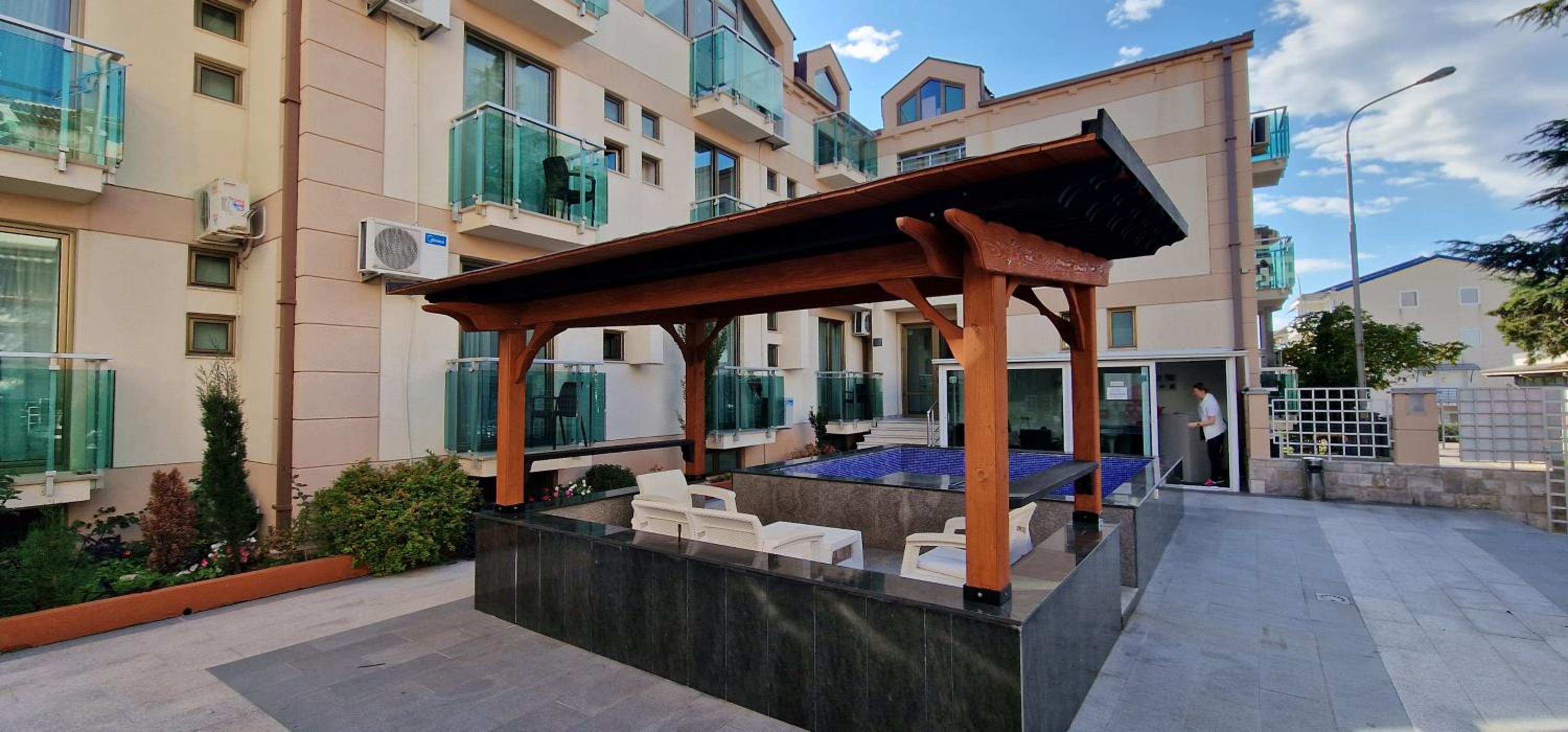 Domador Rooms & Apartments view 2