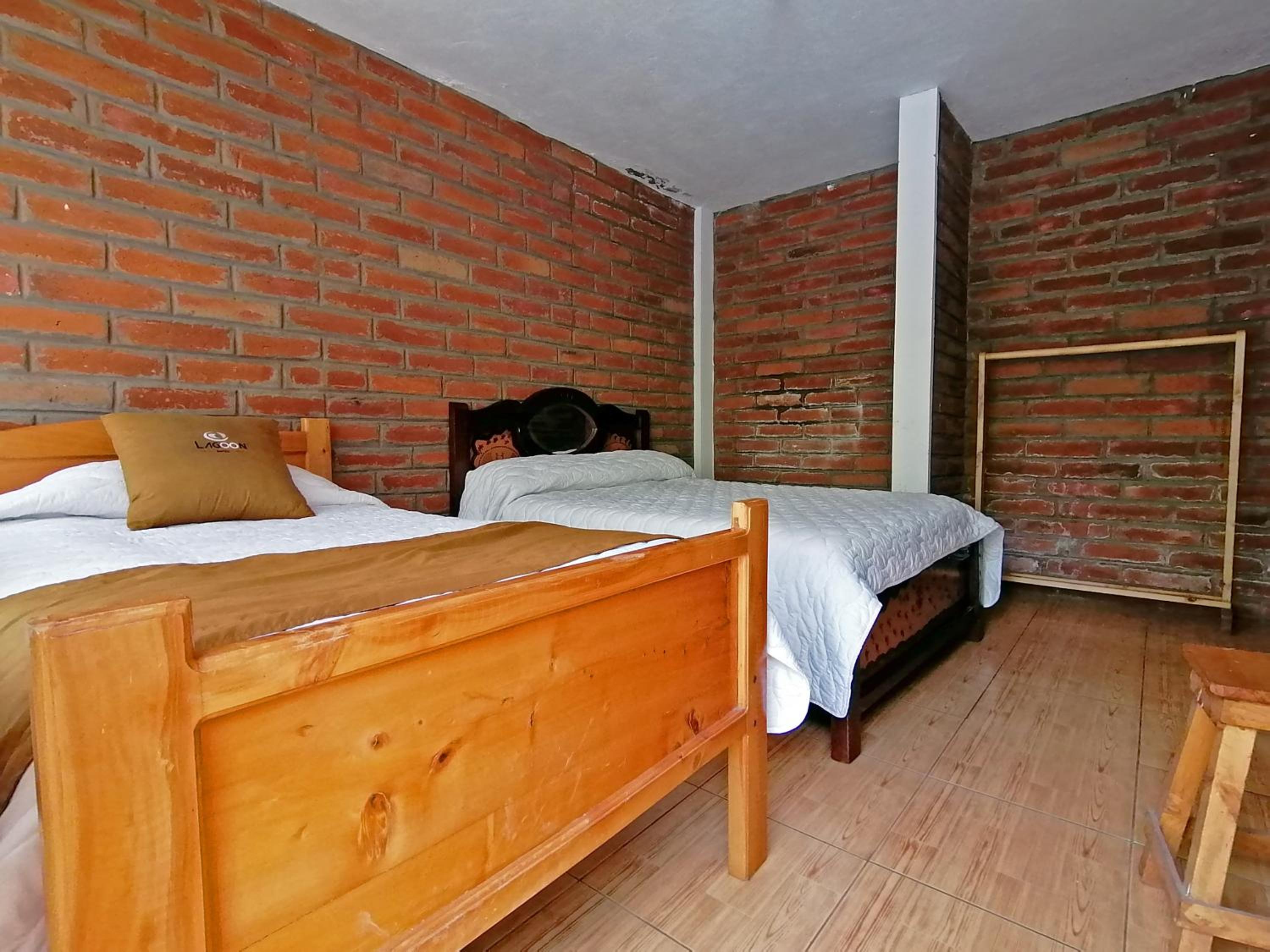 Lagoon Hotel Chugchilan