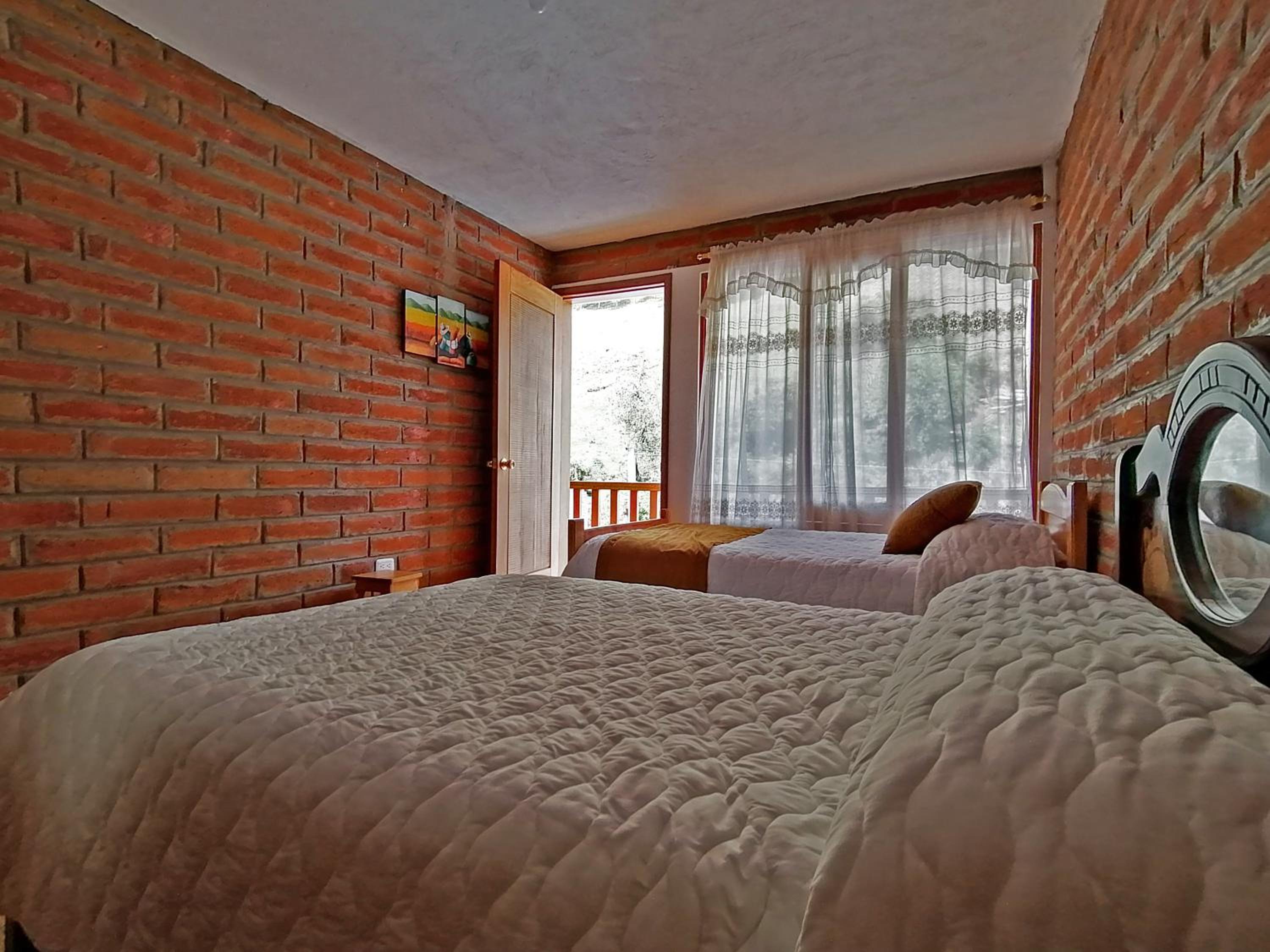 Lagoon Hotel Chugchilan