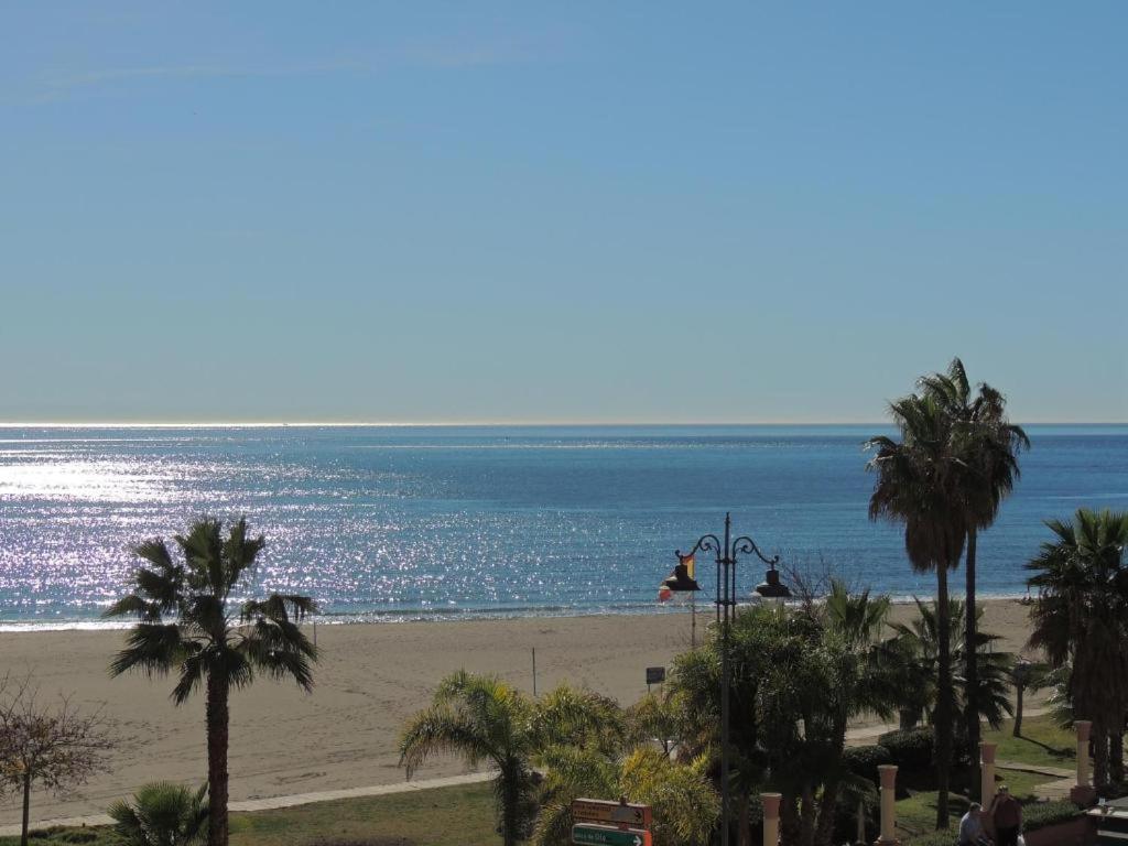Benalmadena Beach Apartamento con Vistas al mar y Parking Privado Incluido