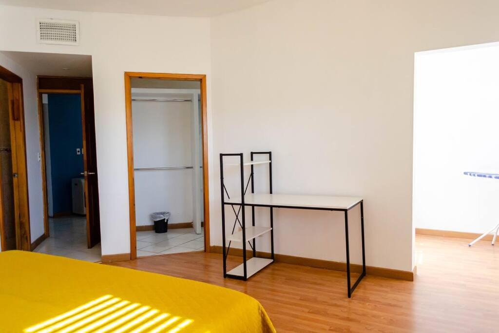Alojamiento completo 3 habitaciones (se puede facturar) view 2