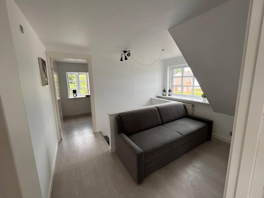 Kolding Vacations - Stor rummelig lejlighed med egen P-plads - Property Image 2