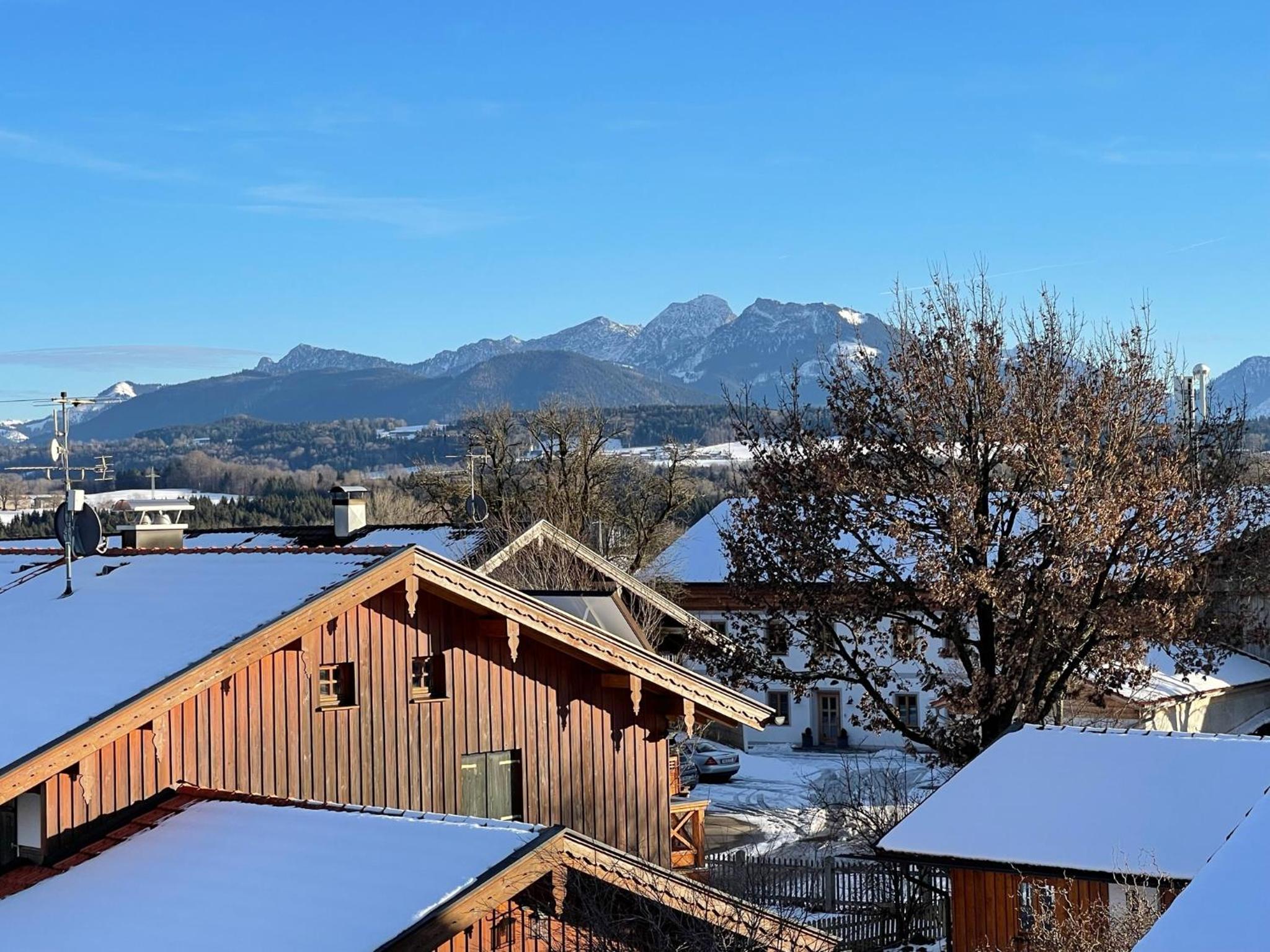 Architektenhaus mit Bergblick 220qm+Terasse/Garten