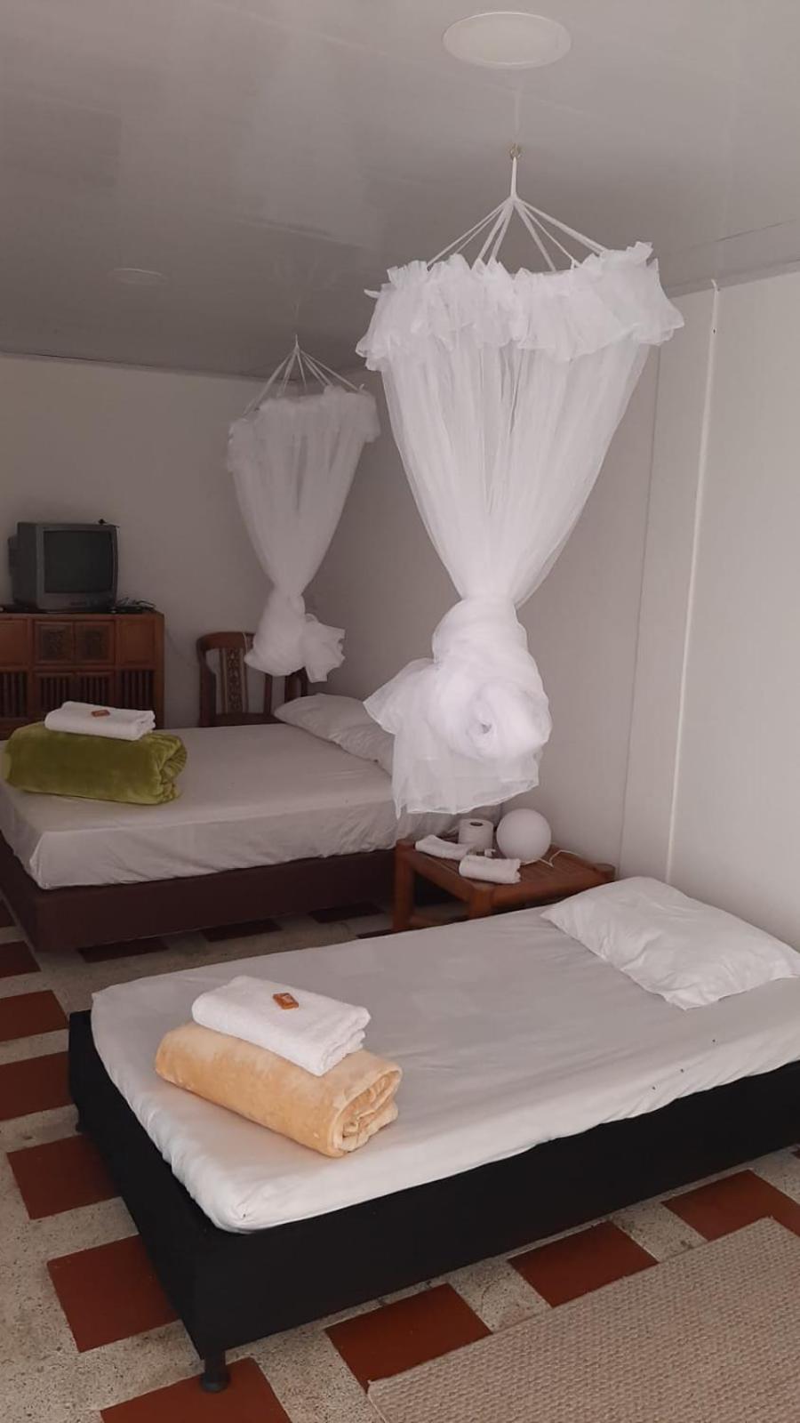 Hermosa habitación para 3 personas a 5 minutos del Parque del Café