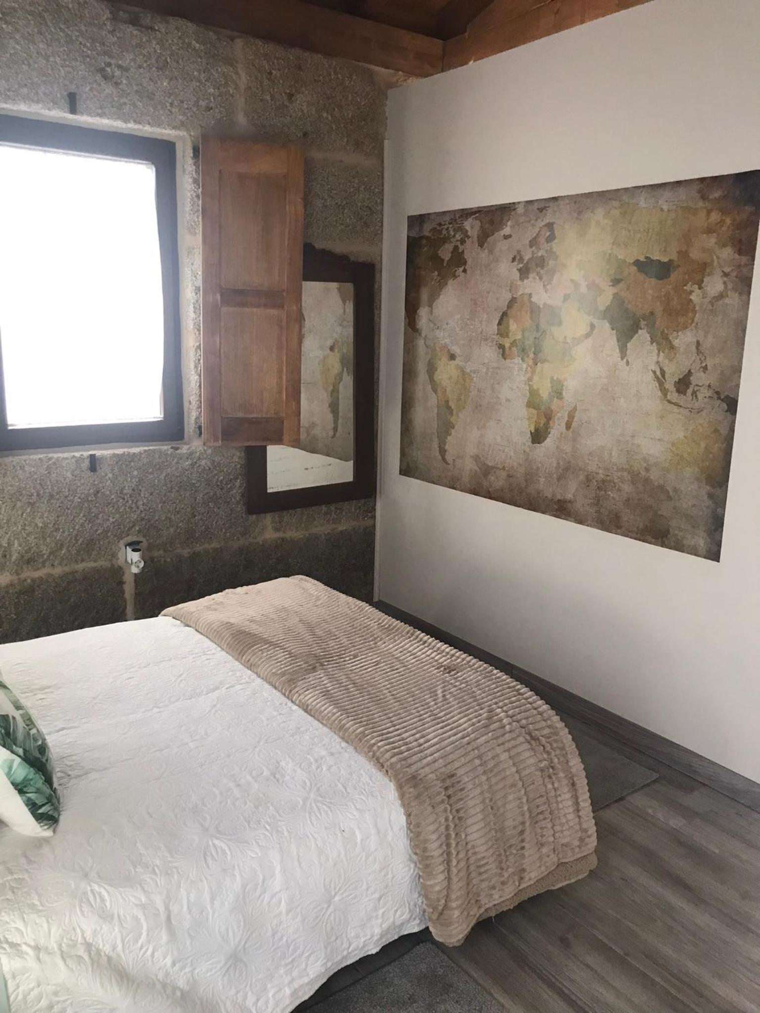 Casa Escuela Trasmiras, Casa dos Mestres