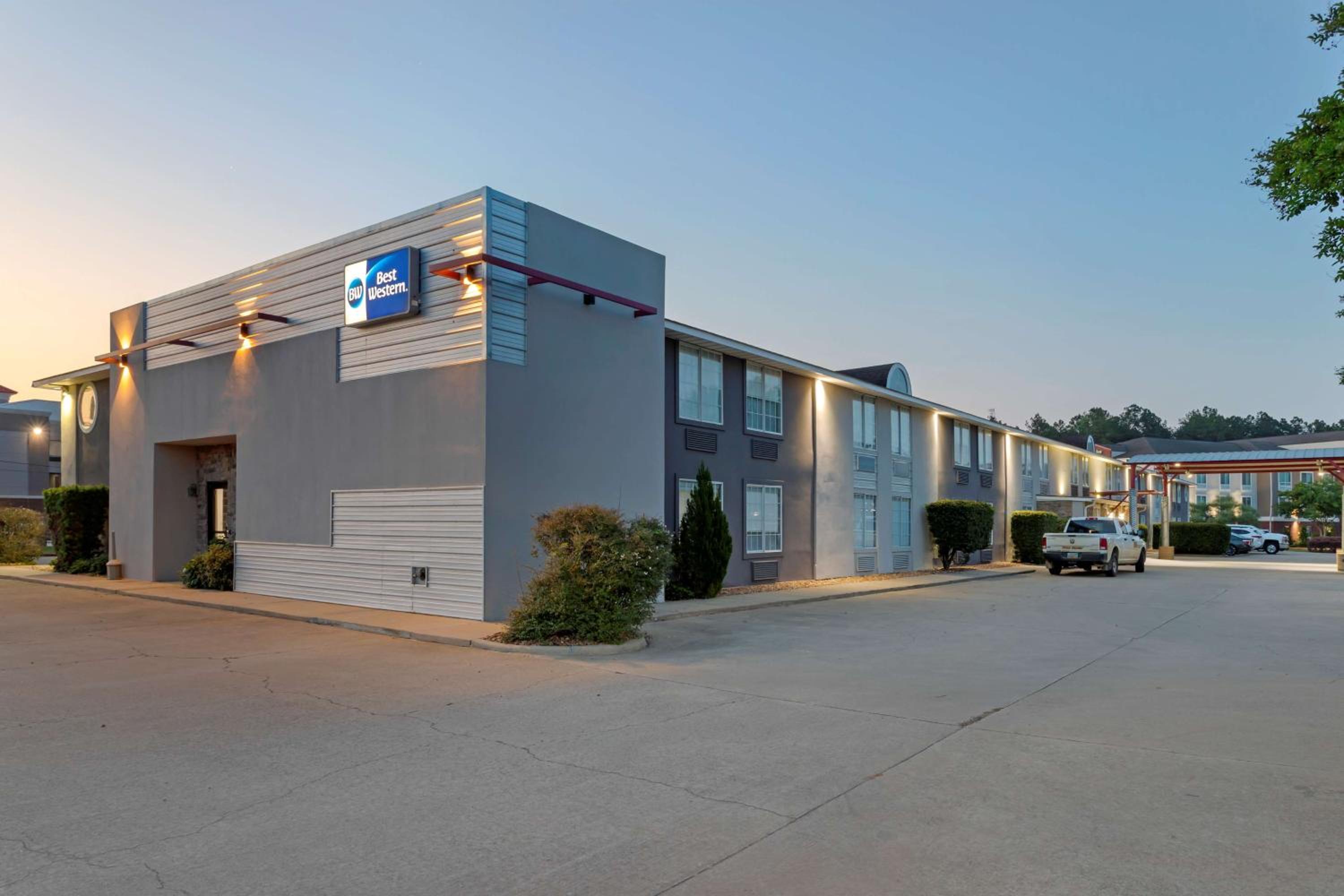 Hotel Best Western Natchitoches Inn - Image 1