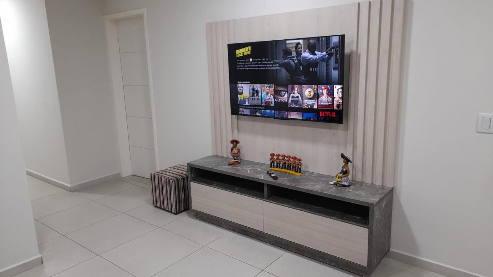FLATS MANOEL TAVARES