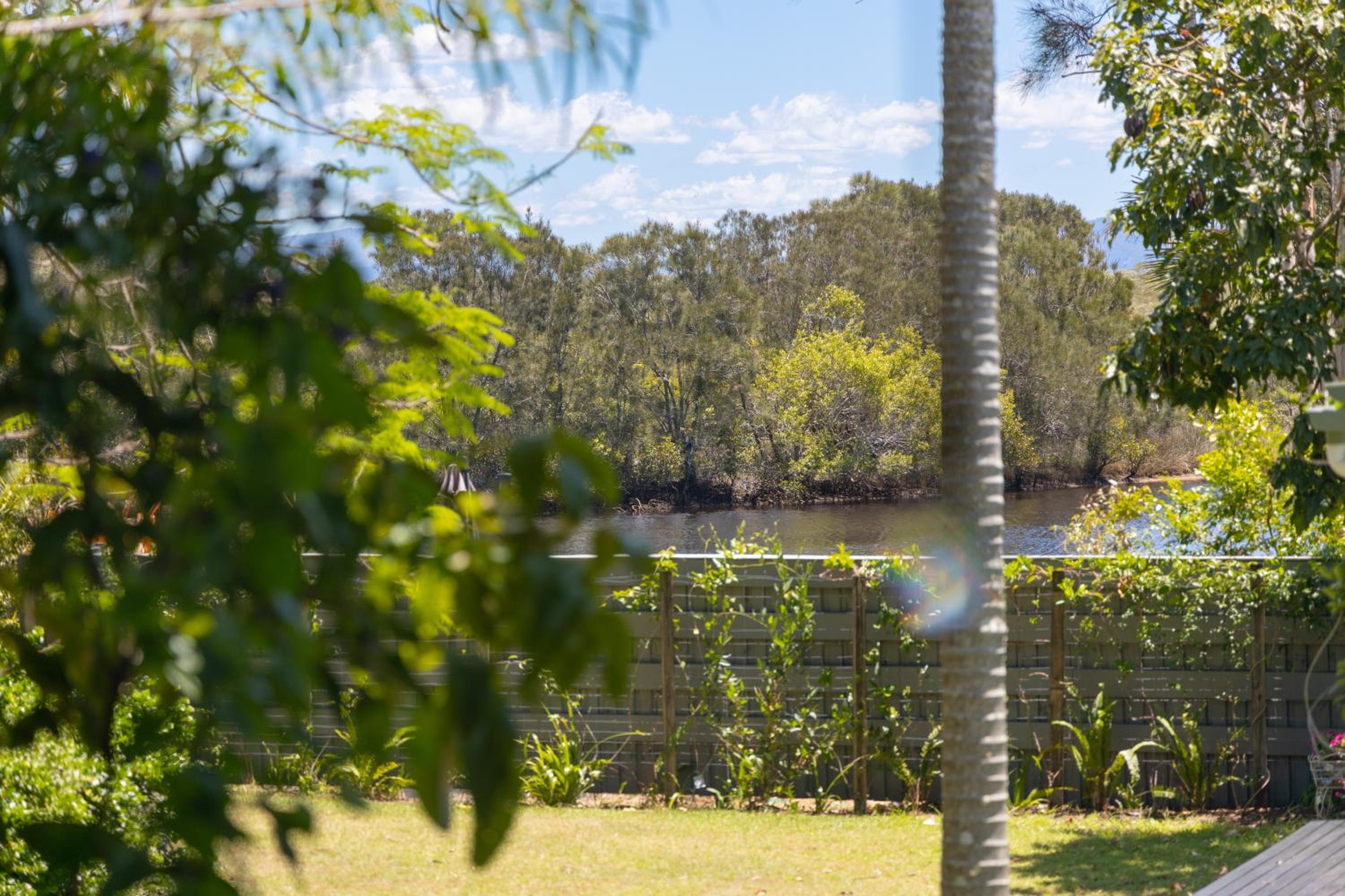 Dreamtime Belongil - house opposite the beach