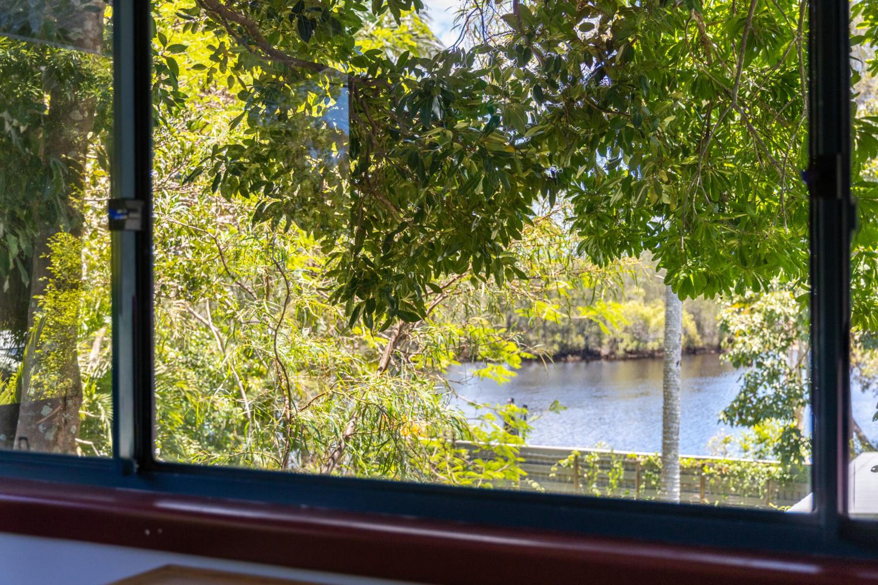 Dreamtime Belongil - house opposite the beach