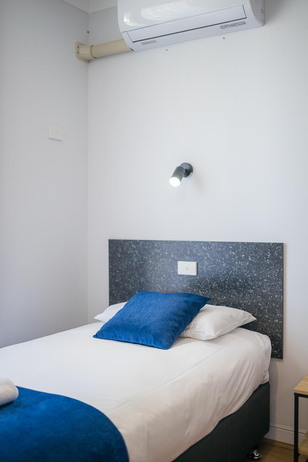 Plainsman Motel