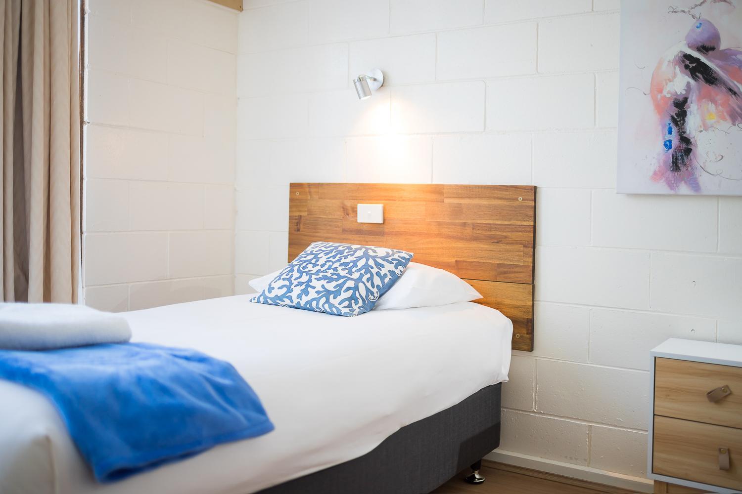 Plainsman Motel
