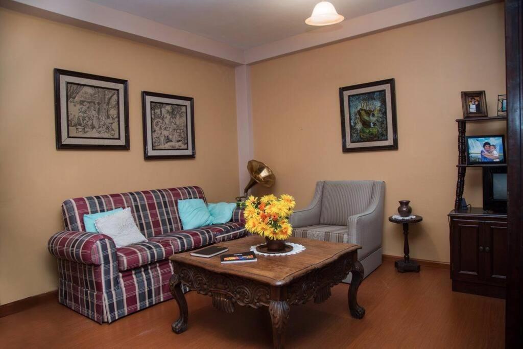 Comfortable & Sunny House in La Paz