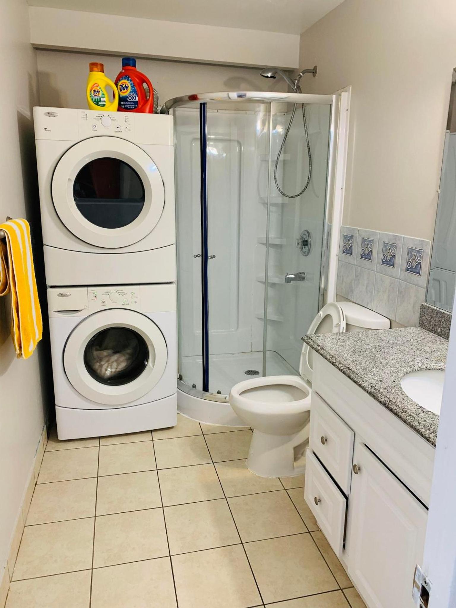 Full Privacy House with Free Parkrings