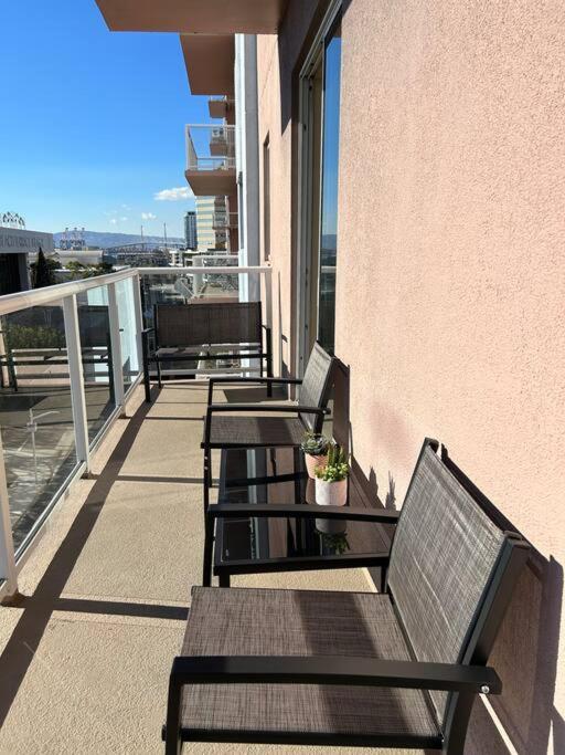 Hotel A Corner Unit with OCEAN VIEWS from EVERY ROOM - Image 1