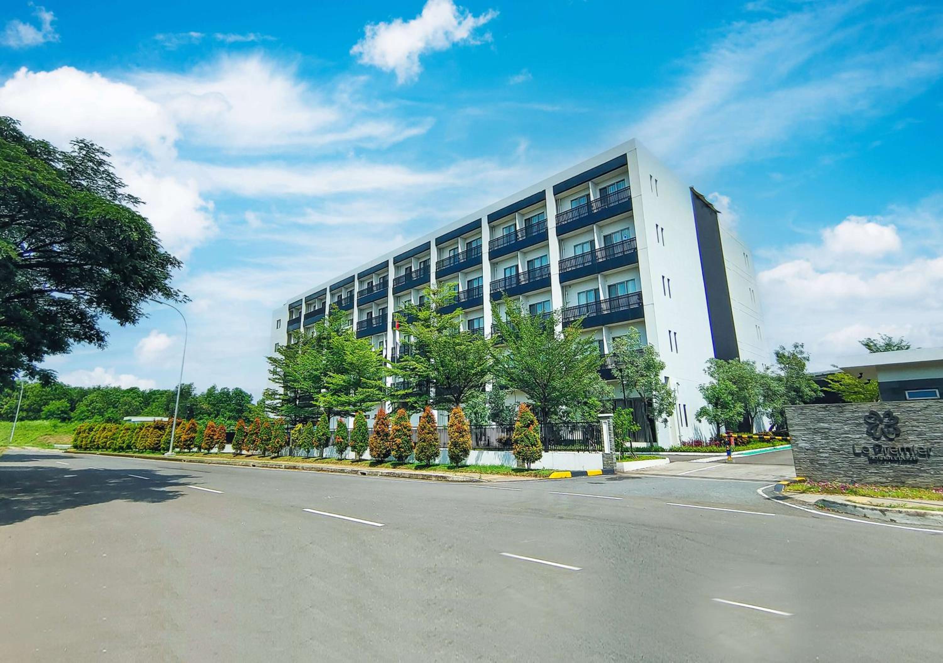 Le Premier Hotel Deltamas, Cikarang - 11