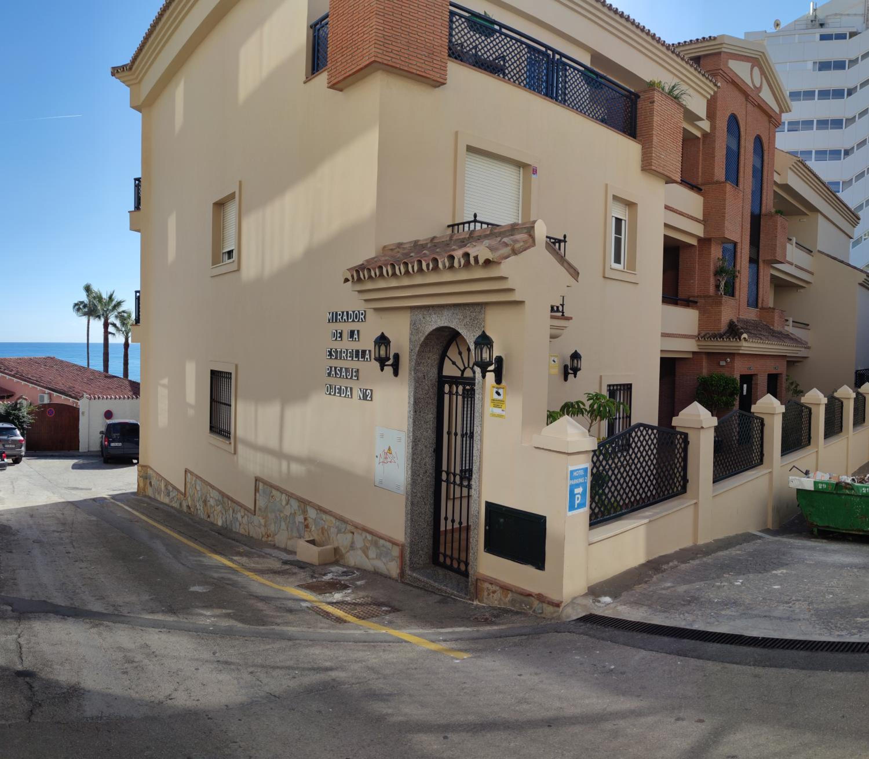 Benalmadena Beach Apartamento con Vistas al mar y Parking Privado Incluido