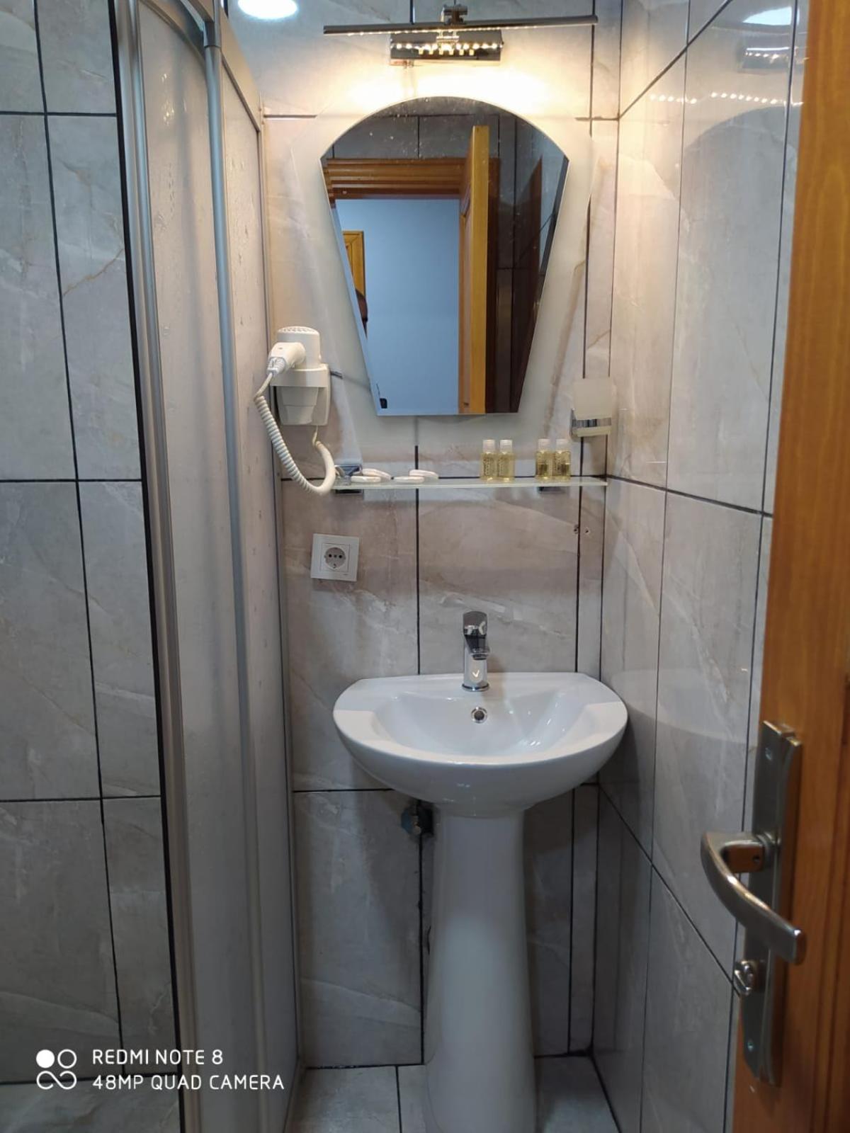 New Cherry Hotel - Image 15