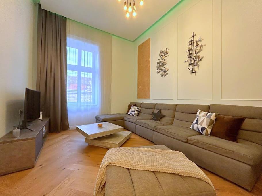 Victory Apartment