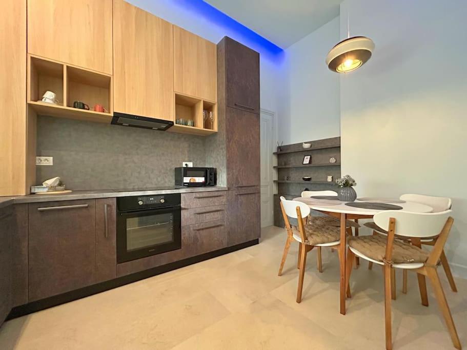 Victory Apartment