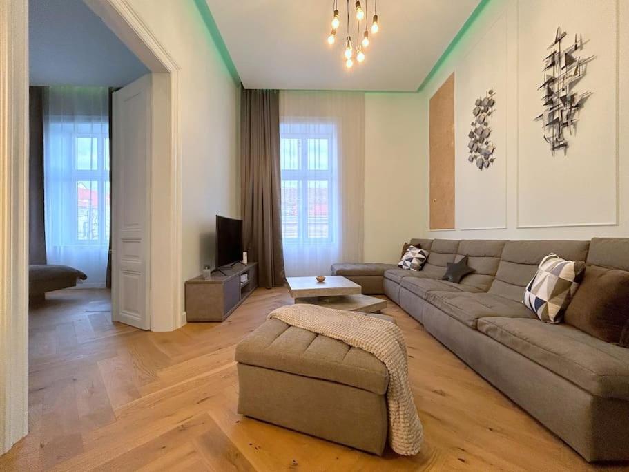 Victory Apartment