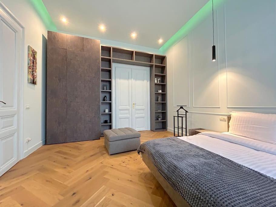 Victory Apartment
