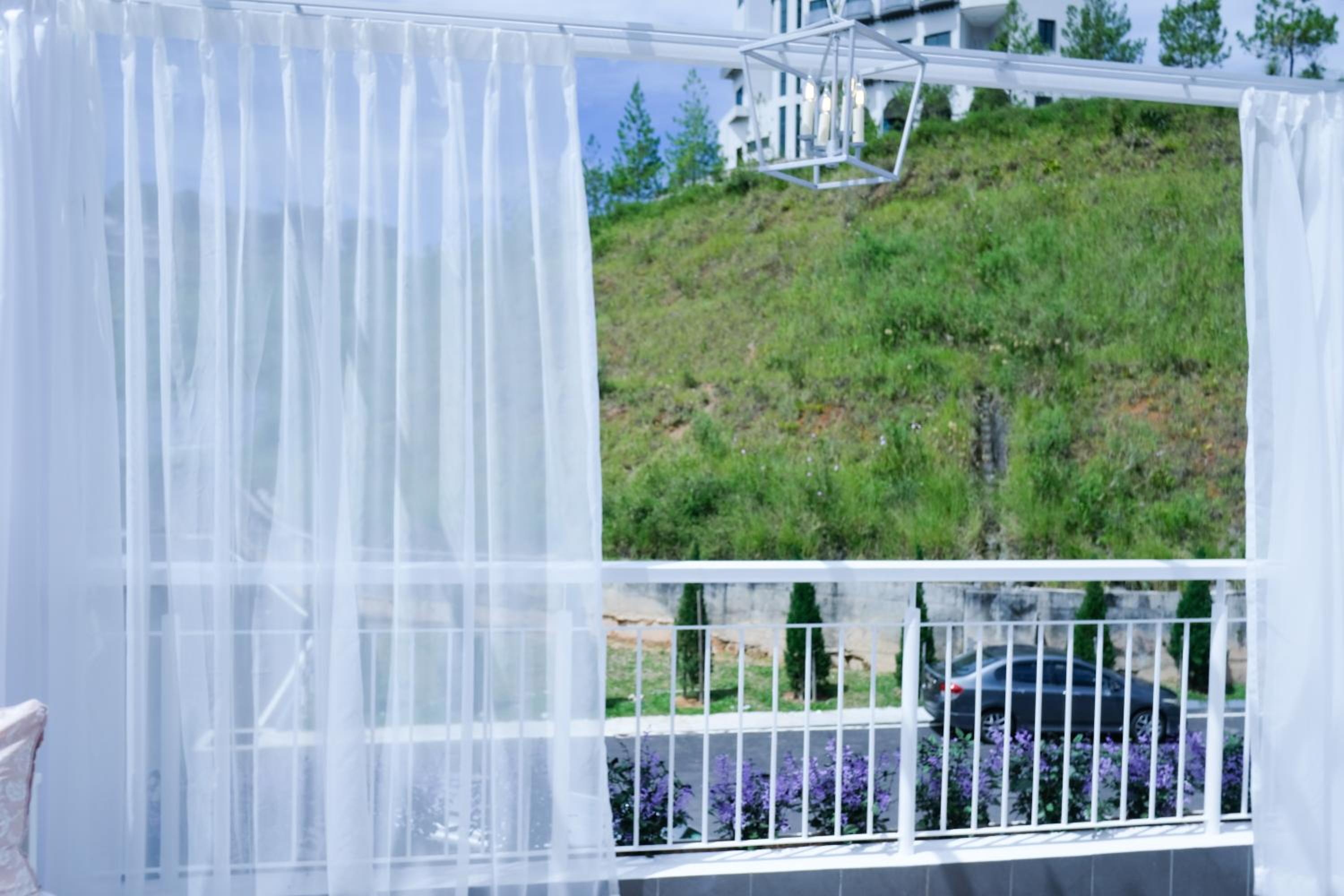 Comfy Sofy 23- Balcony Garden (Night market) photo 8