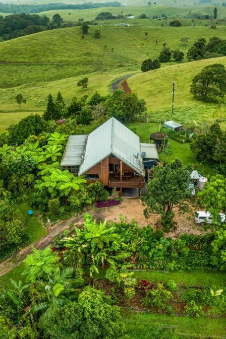 Treetops Sanctuary - Luxury Treehouse pole home
