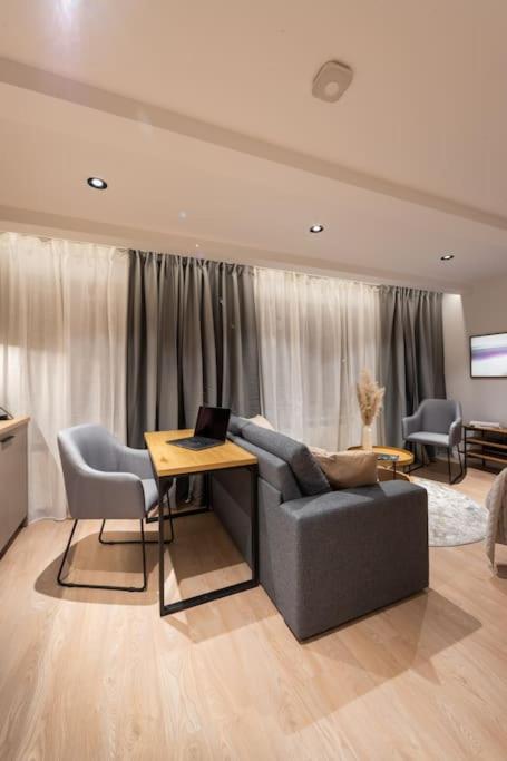 Hotel Kalnu dzīvoklis (The hill condo) - Image 1