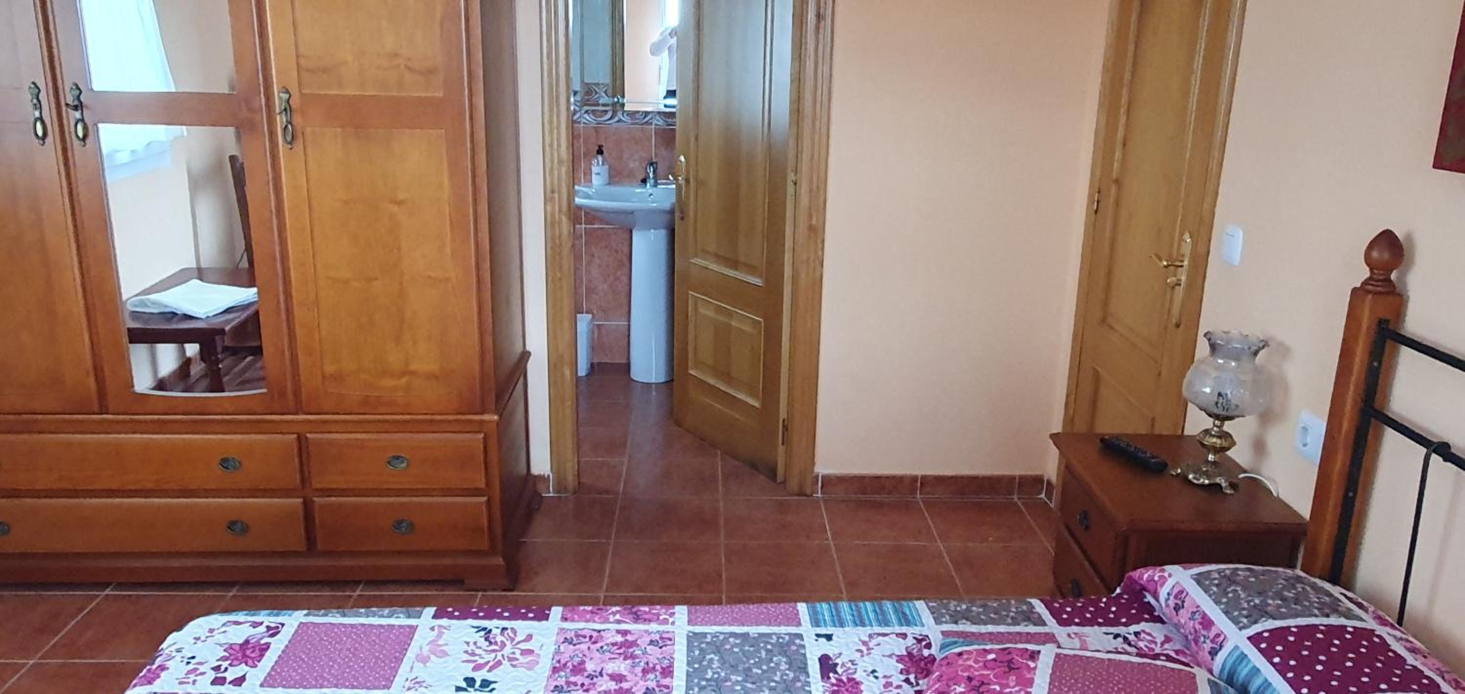 Photo 33