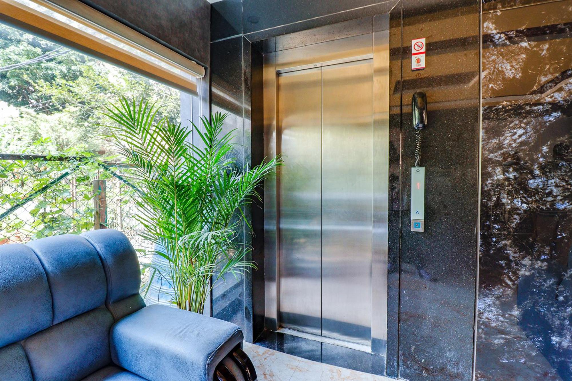 FabHotel Green Park Residency - Nr Manipal Hospital