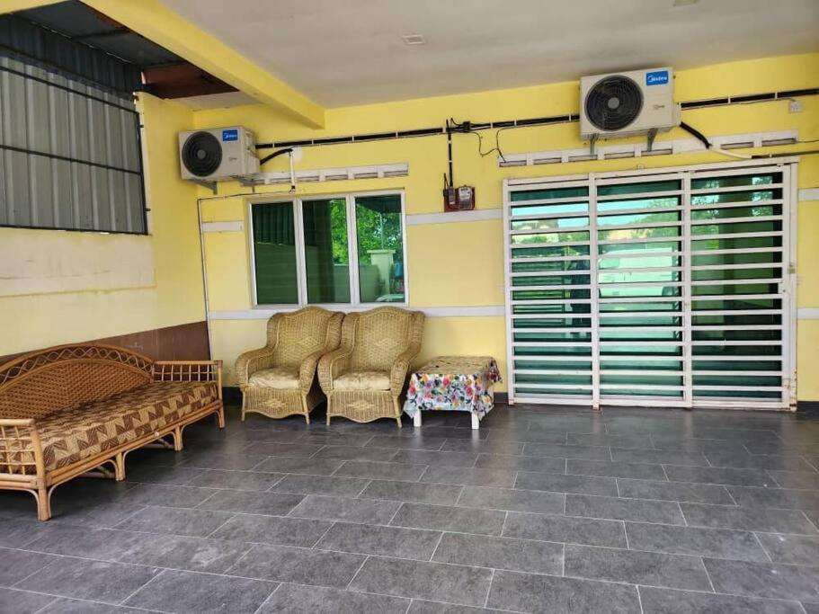 D'Haja 61 KLIA Sepang with 3 AIRCONDS & WiFi photo 8