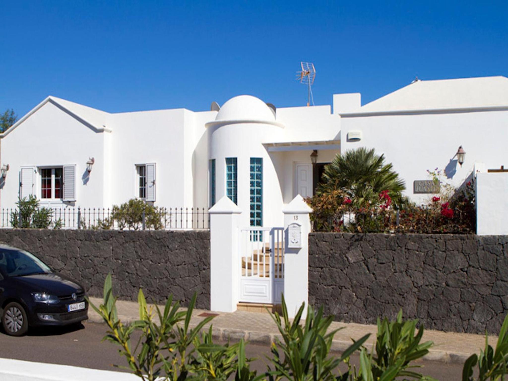 Villa Joanne - 4 Bedroom villa - WiFi and Air conditioning - Perfect for families view 2