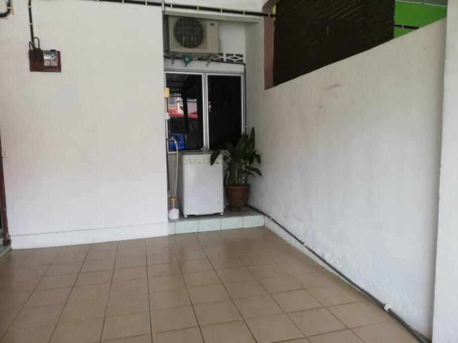 D'Haja 5 KLIA Sepang with Free Wi-Fi & 3 Airconds photo 3