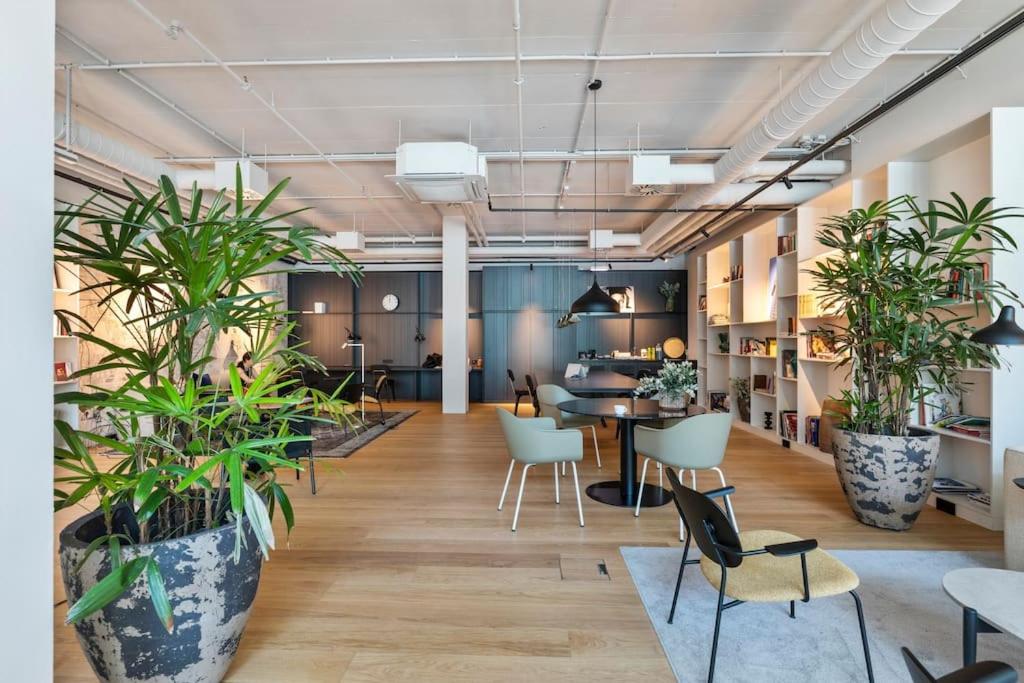 meeting & event spaces