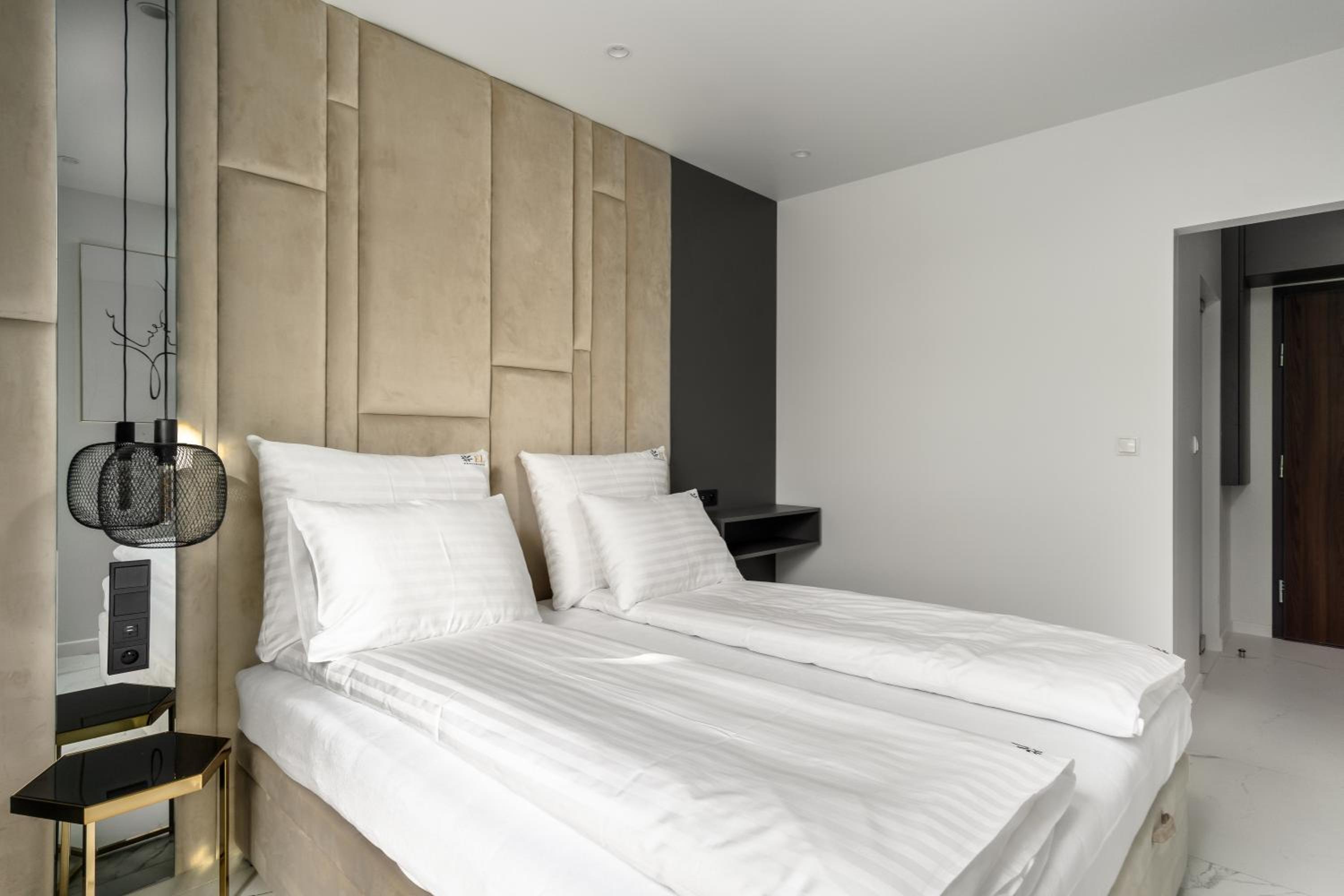 EL Apartments - Pollux view 5