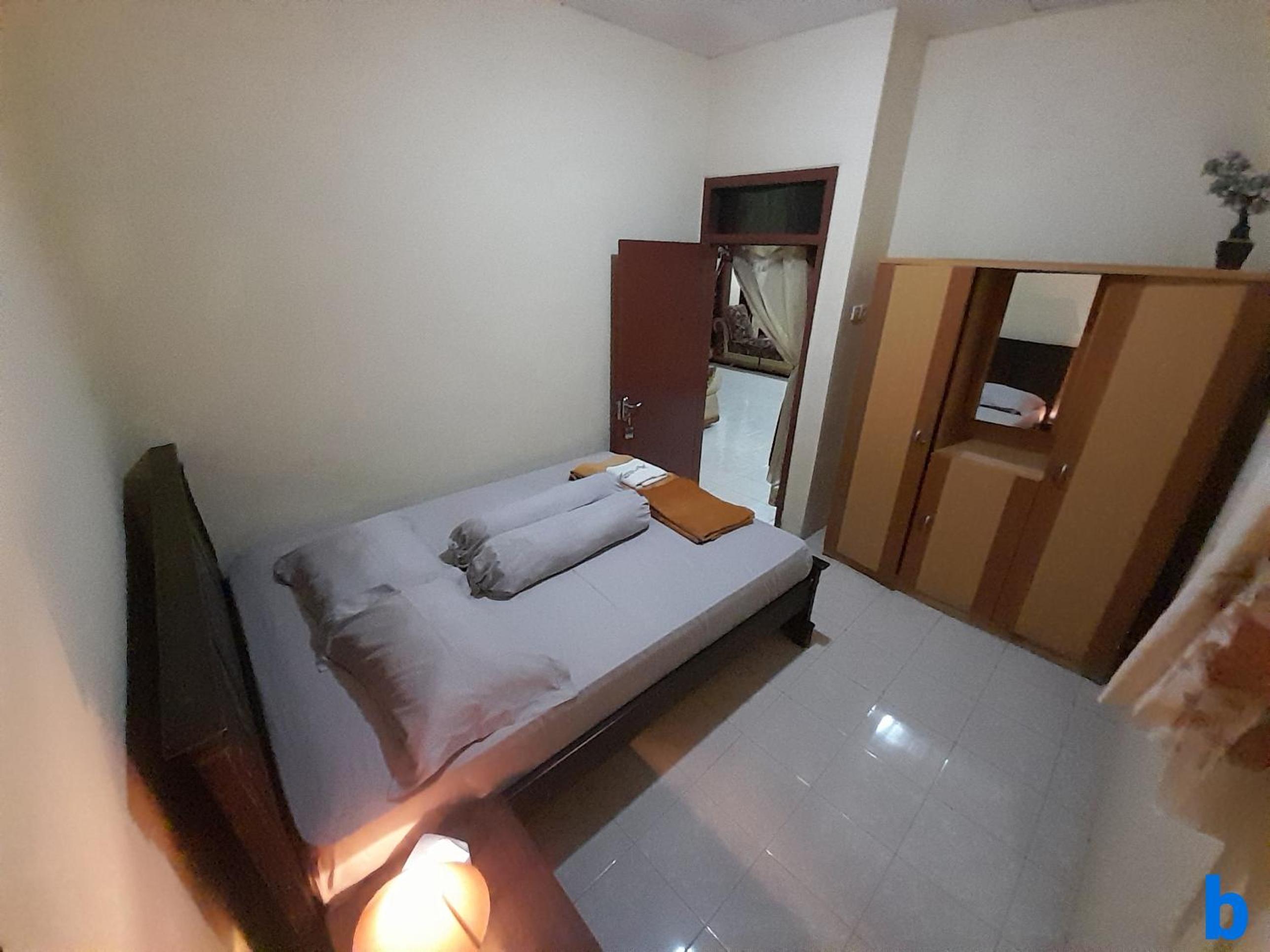 Marry Ind Gunung Kawi Guest House Malang view 5