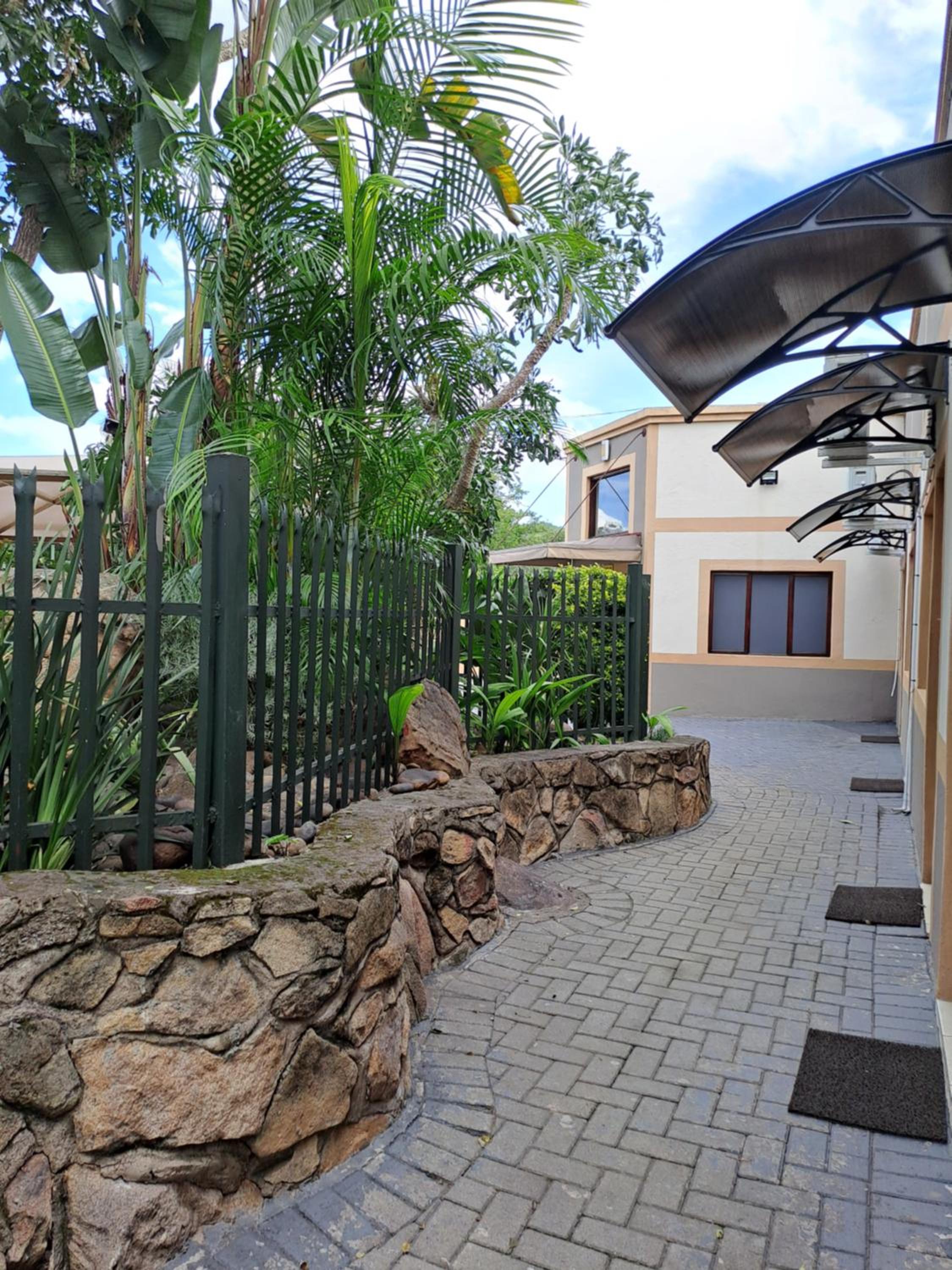 Amigos Bed & Breakfast - No loadshedding