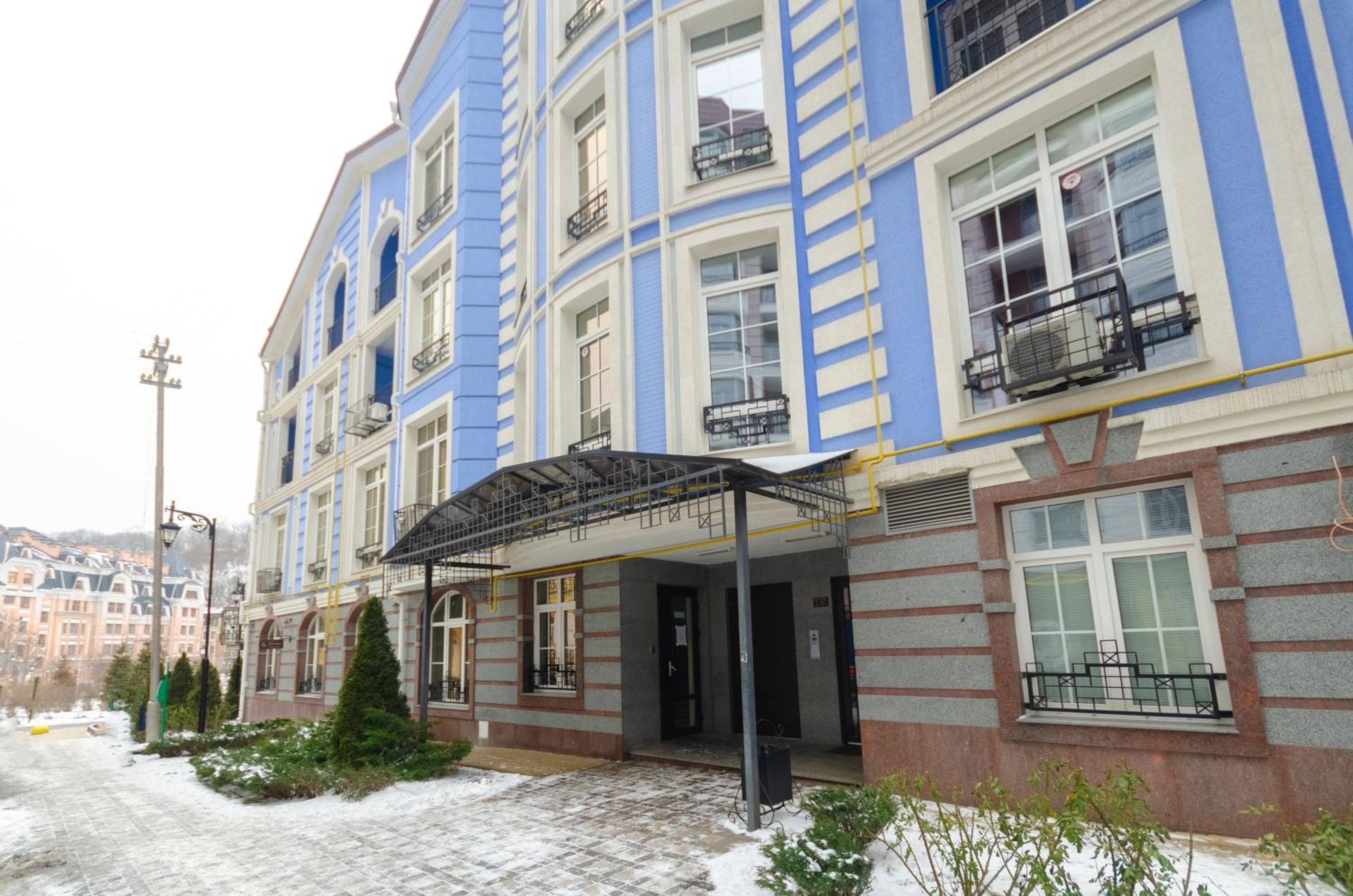 3-6 in RC Vozdvizhenka Podil, Dehtiarna 6, Petrovdom Apartments view 4