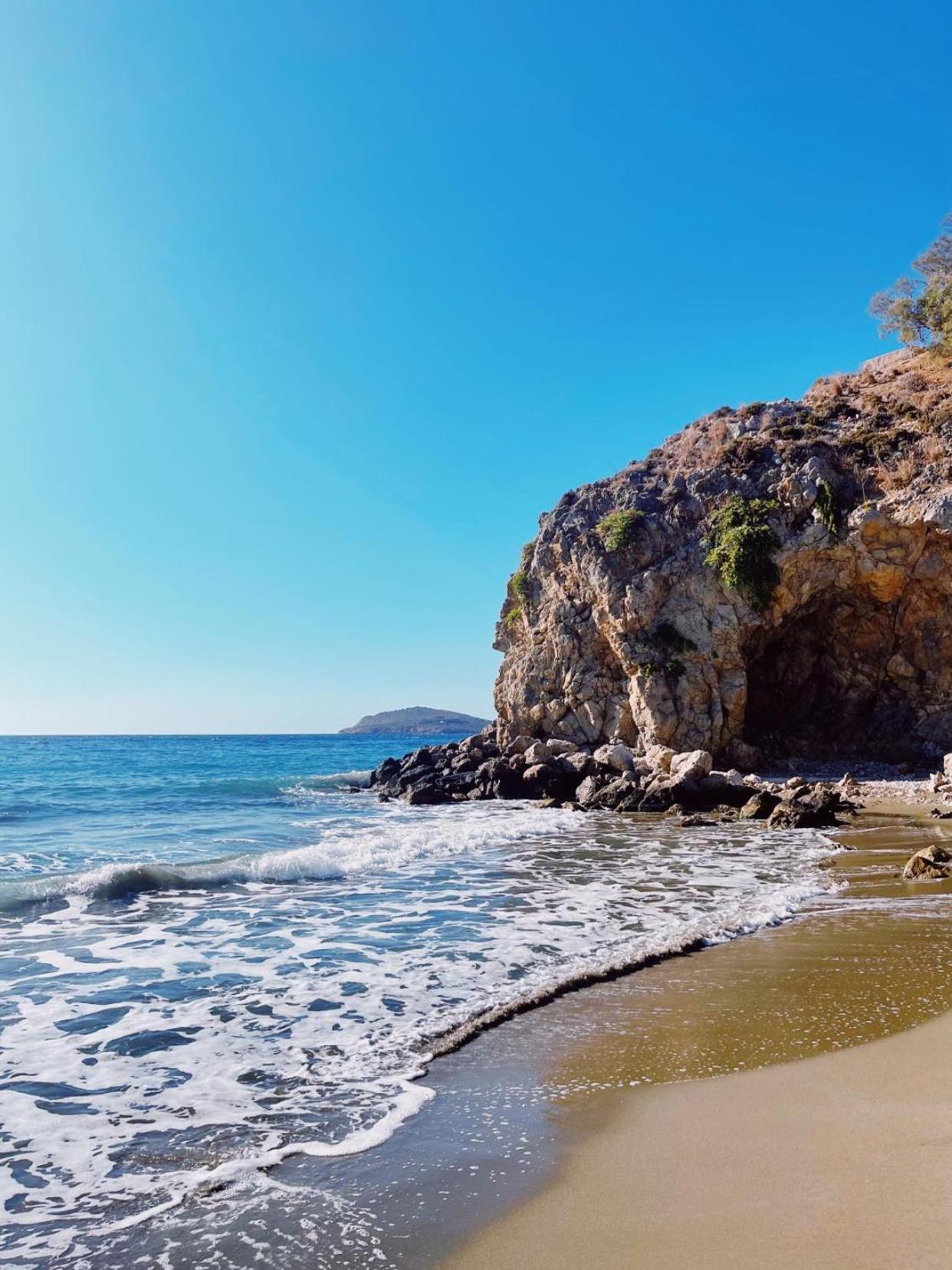 PARADISE ON THE KANTOUNI BEACH view 5