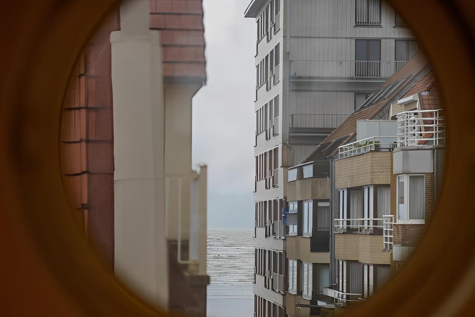 Big and comfortable triplex in Knokke
