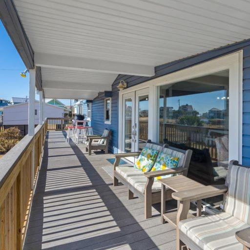 Walk to the beach Ocean views great yard game room view 2