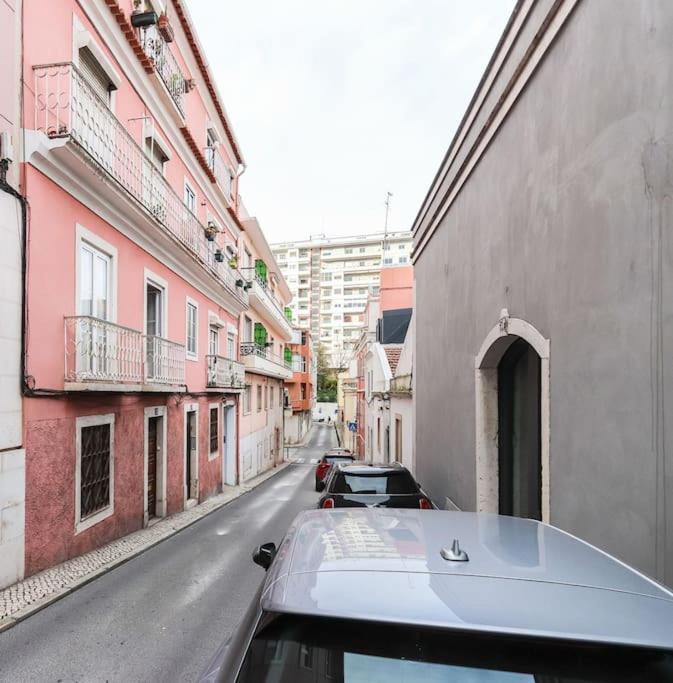 Vita Portucale ! Campo Ourique Design w/ Balcony view 3