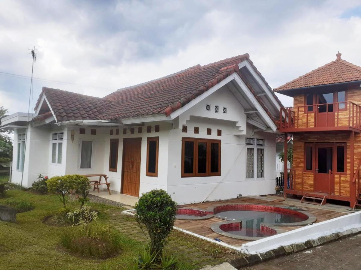 Villa Gazebo Galaxy view 5
