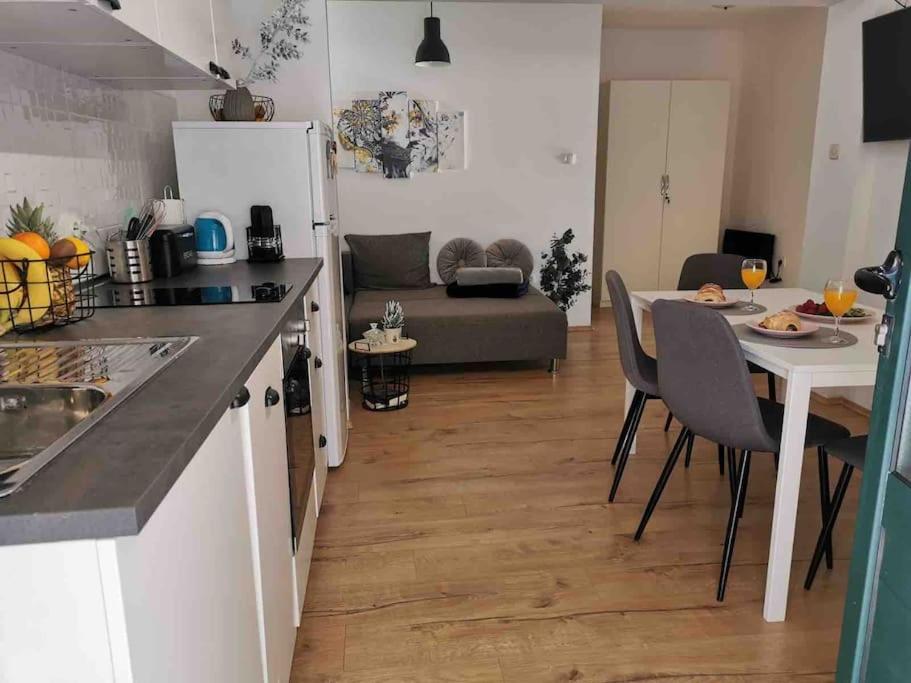 Apartman Mela