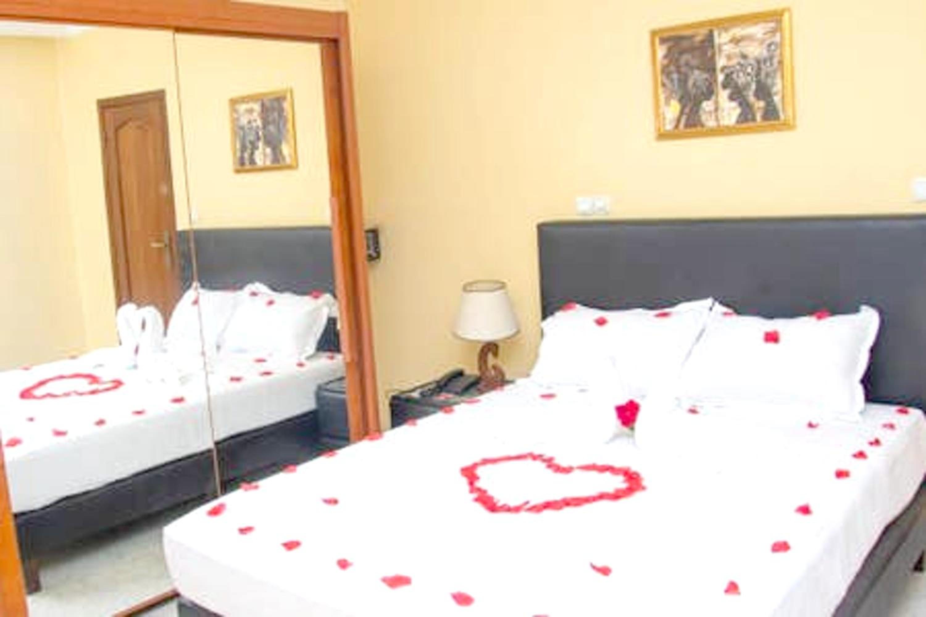 Appartement spacieux à Kinshasa avec balconELv